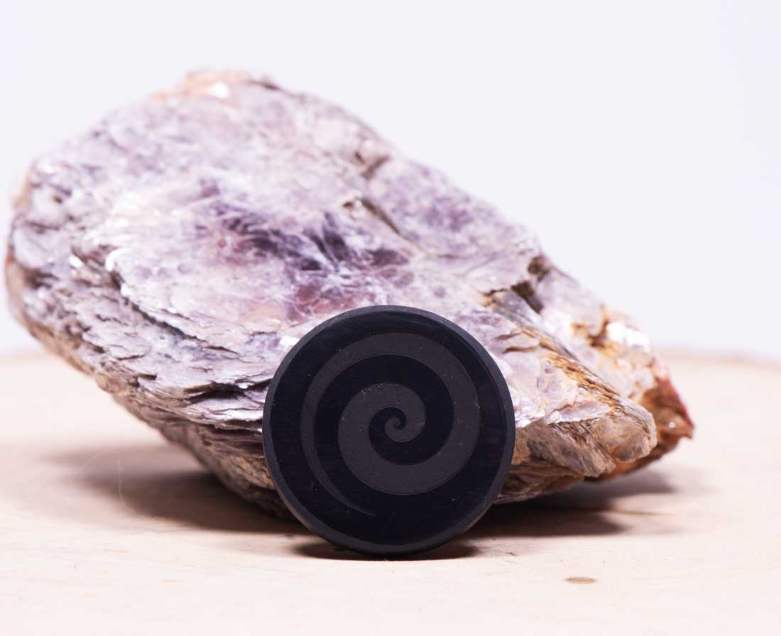 Shungite for Cell Phones: Digital Grounding & Tactile Wellness